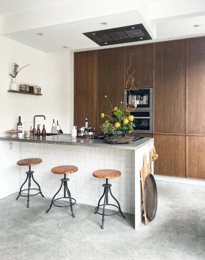 Tile the Island in Herringbone