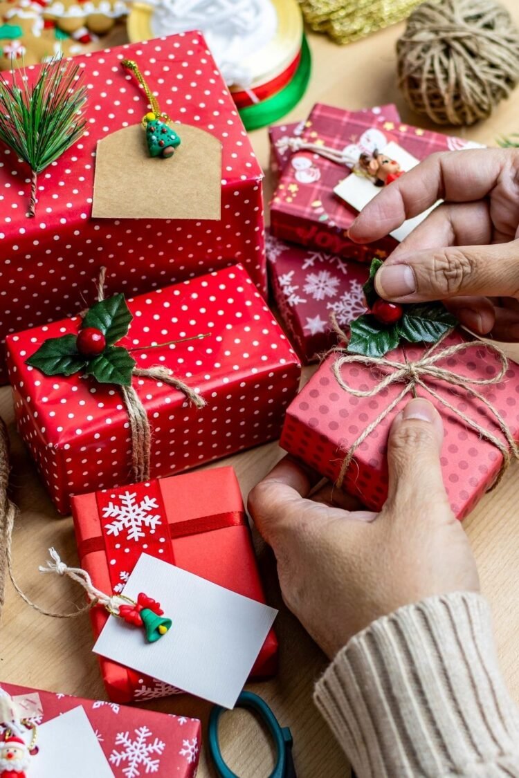 15 Christmas Gifts for Your Boyfriend’s Dad