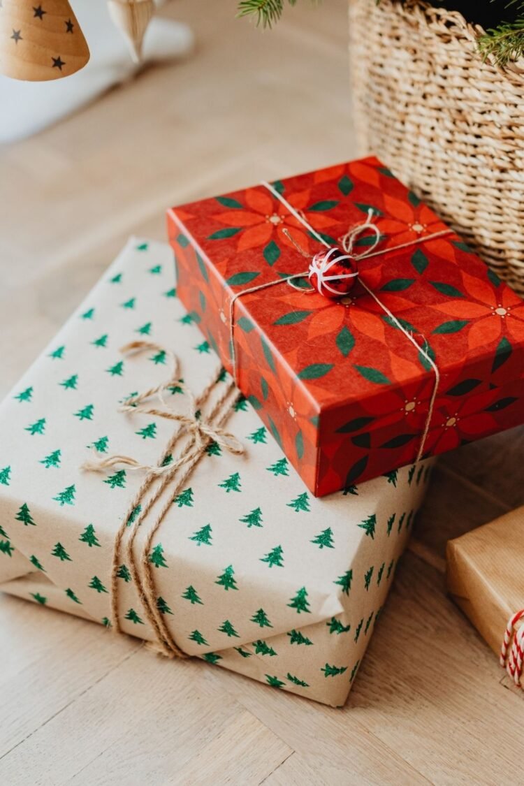 Sentimental Christmas Gifts for Mom